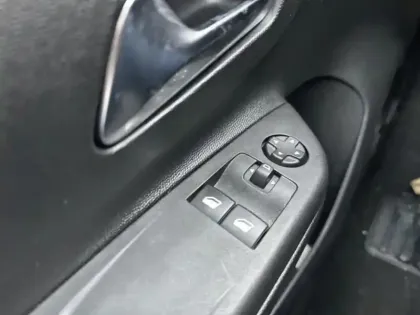 Photo 11 Opel Corsa  1.2 75ch Edition Business