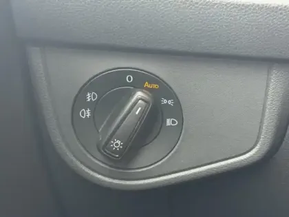 Photo 6 Volkswagen Taigo  1.0 TSI 110ch R-Line DSG7