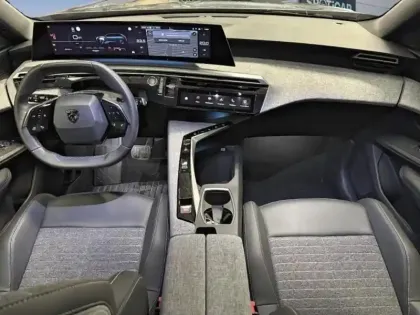 Photo 7 Peugeot 5008  Hybrid 136ch Allure e-DCS6