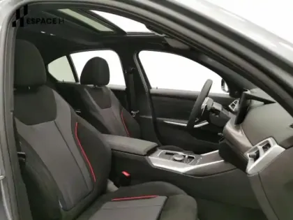 Photo 12 BMW Serie 3 Série 3 320dA xDrive 190ch M Sport