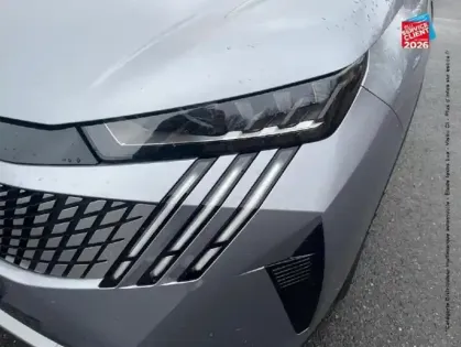 Photo 27 Peugeot 5008  Hybrid 136ch GT e-DCS6