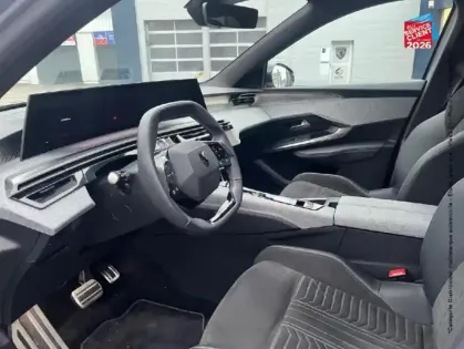 Photo 29 Peugeot 5008  Hybrid 136ch GT e-DCS6