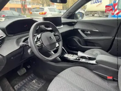 Photo 14 Peugeot 2008  1.2 PureTech 130ch S/S Allure EAT8