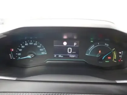 Photo 13 Peugeot 208  e- 136ch Active Business