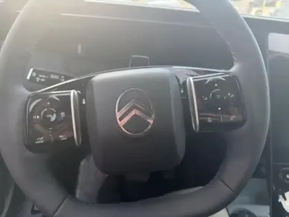 Photo 28 Citroën C5 aircross  1.2 Hybride 145ch PLUS boite automatique