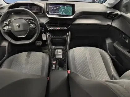 Photo 7 Peugeot 208  1.2 Hybrid 100ch Allure e-DCS6