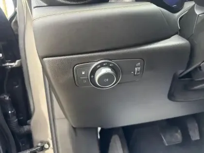 Photo 12 Alfa Romeo Tonale  1.3 PHEV 280ch Tributo Italiano AT6 e-Q4