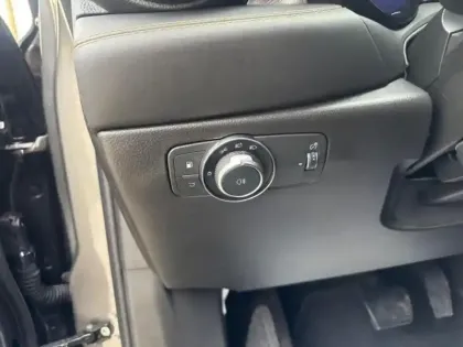 Photo 27 Alfa Romeo Tonale  1.3 PHEV 280ch Tributo Italiano AT6 e-Q4