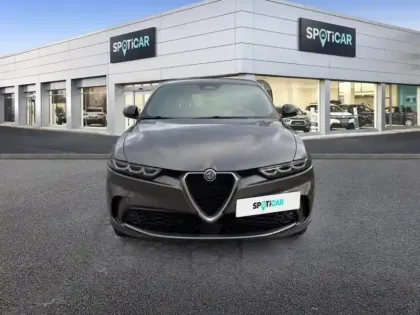 Photo 16 Alfa Romeo Tonale  1.3 PHEV 280ch Tributo Italiano AT6 e-Q4
