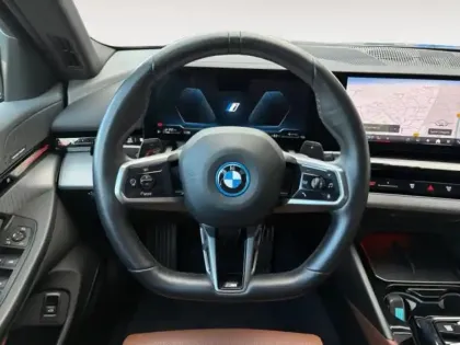 Photo 11 BMW Serie 5 Série 5 Touring 530e 299ch M Sport xDrive