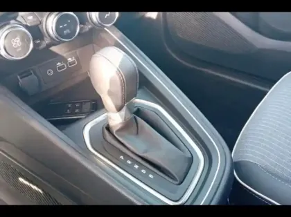 Photo 13 Renault Clio  1.6 E-Tech 145ch full hybrid Techno - 24