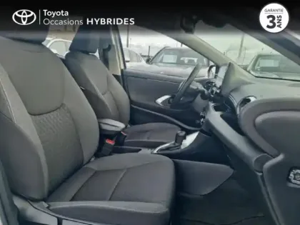 Photo 5 Toyota Yaris  116h Design 5p MC24