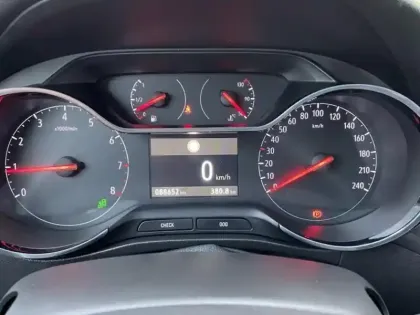 Photo 14 Opel Crossland  1.2 Turbo 130ch Elegance Business