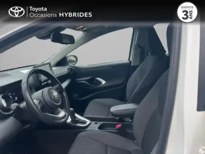 Photo 10 Toyota Yaris  116h Design 5p MY22