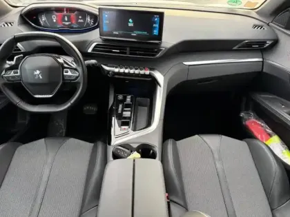 Photo 8 Peugeot 3008  1.2 PureTech 130ch S&S Allure Pack EAT8