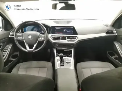 Photo 9 BMW Serie 3 Série 3 318dA MH 150ch Business Design