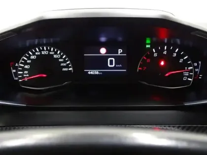 Photo 8 Peugeot 2008  1.2 PureTech 130ch S&S Style EAT8