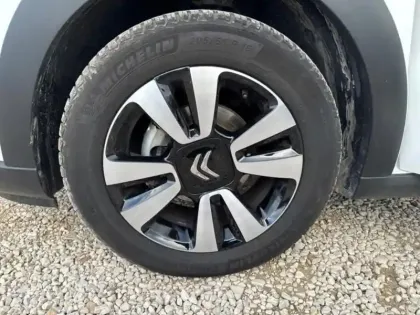 Photo 10 Citroën C3  1.2 PureTech 110ch S&S Shine 120-123g