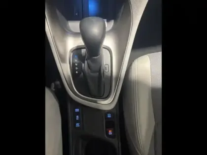 Photo 12 Toyota Yaris  116h Iconic 5p MY22