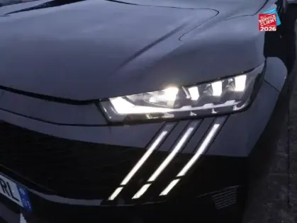 Photo 12 Peugeot 5008  Hybrid 136ch GT e-DCS6