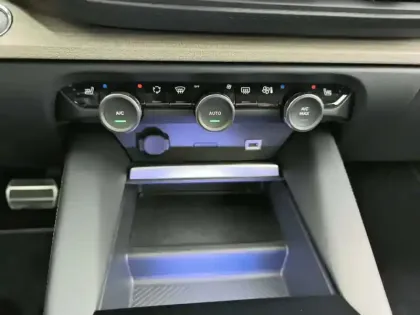 Photo 19 Citroën C5  X Hybride Rechargeable 225 S&S e-EAT8