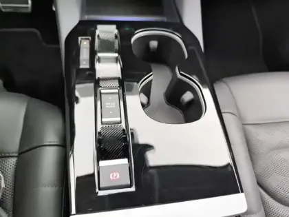 Photo 11 Citroën C5  X Hybride Rechargeable 225 S&S e-EAT8