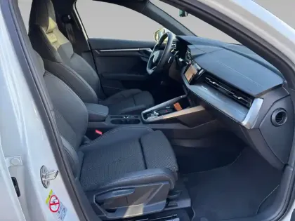 Photo 10 Audi A3  Sportback 35 TFSI Mild Hybrid 150 S tronic 7