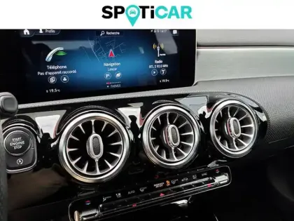 Photo 12 Mercedes Classe A  35 Mercedes-AMG 7G-DCT Speedshift AMG 4Matic