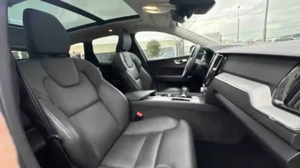 Photo 21 Volvo Xc60  T6 Recharge AWD 253 ch + 145 ch Geartronic 8