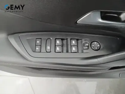 Photo 11 Peugeot 308  BlueHDi 130ch S&S EAT8