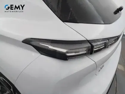 Photo 16 Peugeot 308  BlueHDi 130ch S&S EAT8