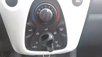 Photo 20 Citroën C1  VTi 72 S&S