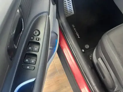 Photo 97 Hyundai Bayon  1.0 T-GDi 100 Hybrid 48V