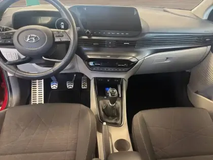 Photo 9 Hyundai Bayon  1.0 T-GDi 100 Hybrid 48V