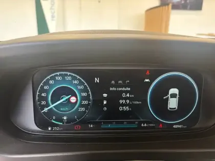 Photo 65 Hyundai Bayon  1.0 T-GDi 100 Hybrid 48V