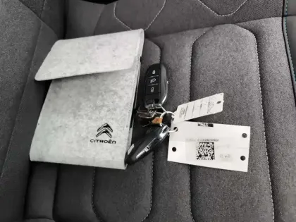 Photo 27 Citroën C4  PureTech 130 S&S EAT8