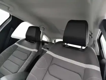 Photo 24 Citroën C4  PureTech 130 S&S EAT8