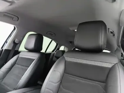 Photo 24 Citroën C5 aircross  Hybride Rechargeable 225 e-EAT8