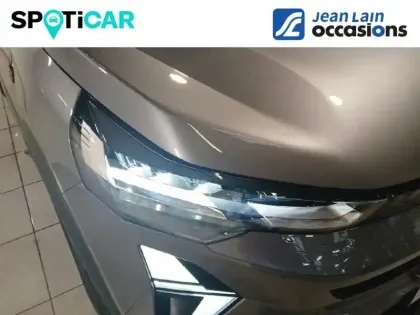 Photo 15 Renault Captur  E-Tech full hybrid 160 ch