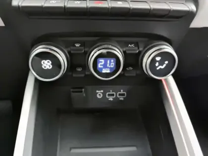 Photo 11 Renault Clio  TCe 90