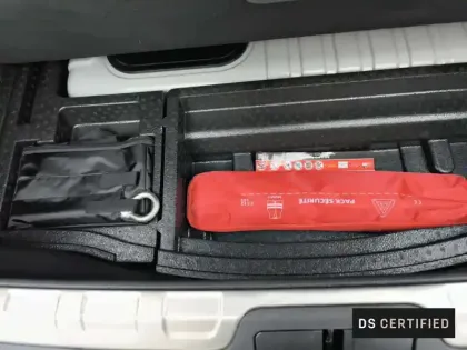 Photo 13 DS DS 4  Hybride E-Tense 225 EAT8