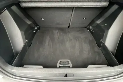 Photo 12 Peugeot 2008  Hybrid 136 e-DCS6