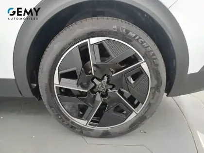 Photo 50 Peugeot 408  PHEV 180 e-EAT8