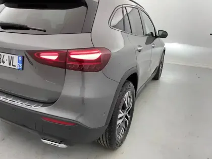 Photo 95 Mercedes GLA  200 d 8G-DCT