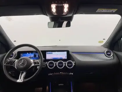 Photo 61 Mercedes GLA  200 d 8G-DCT