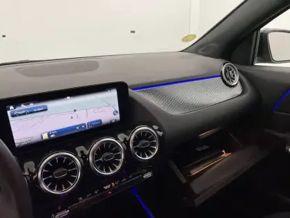 Photo 56 Mercedes GLA  200 d 8G-DCT