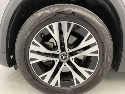 Photo 17 Mercedes GLA  200 d 8G-DCT