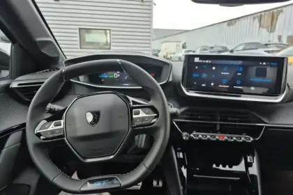 Photo 65 Peugeot 208  Electrique 50 kWh 136ch