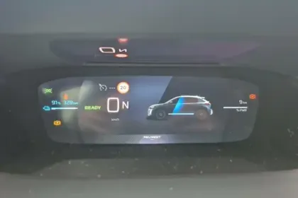 Photo 71 Peugeot 208  Electrique 50 kWh 136ch