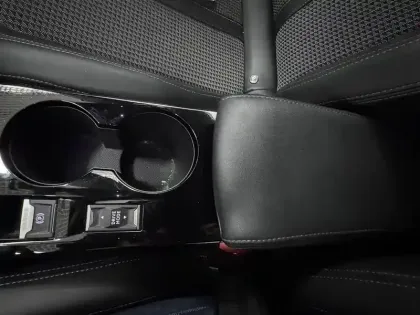 Photo 9 Peugeot 2008  PureTech 130 S&S EAT8